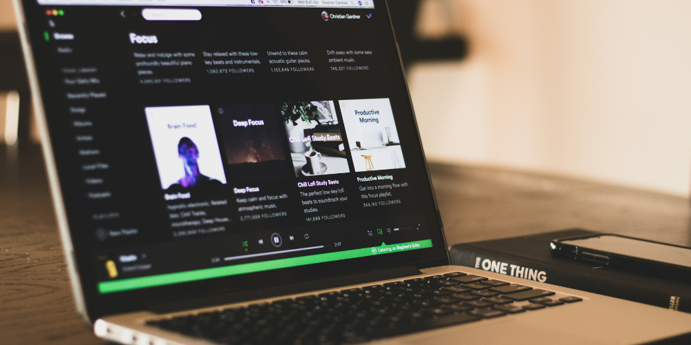 Building and Enhancing Playlists with Collaborative Curating